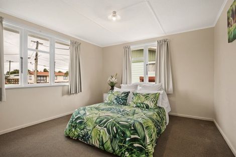 Photo of property in 1/5 Kowhai Street, Naenae, Lower Hutt, 5011