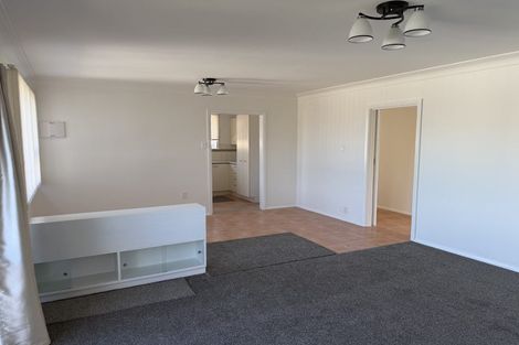 Photo of property in 10 Aotea Road, Glen Eden, Auckland, 0602