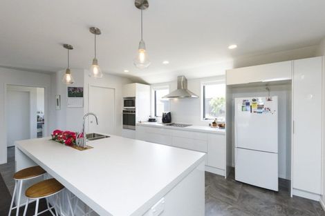 Photo of property in 24 Macdonald Heights, Feilding, 4702