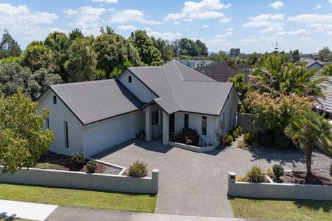 Photo of property in 18 Saint James Drive, Huntington, Hamilton, 3210