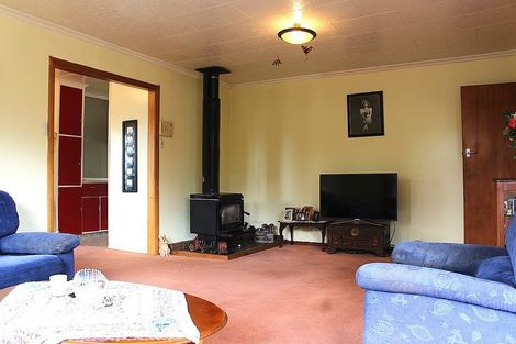 Photo of property in 3 Olivia Street, Stratford, 4332