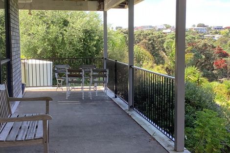 Photo of property in 17a Swann Beach Road, Stanmore Bay, Whangaparaoa, 0932