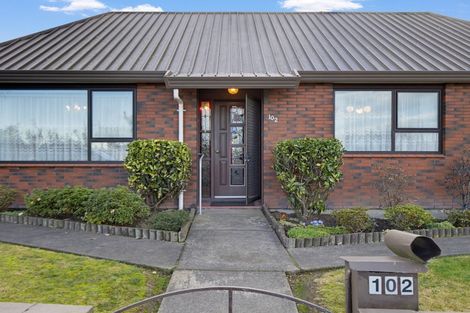 Photo of property in 1/102 Lake Terrace Road, Burwood, Christchurch, 8061