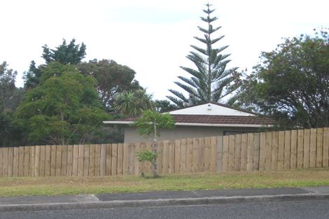 Photo of property in 37 Bayview Road, Bayview, Auckland, 0629