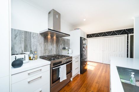 Photo of property in 9 Richmond Avenue, Takaro, Palmerston North, 4410