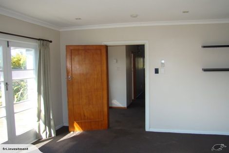 Photo of property in 214 Wainoni Road, Avondale, Christchurch, 8061
