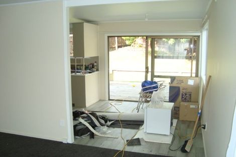 Photo of property in 52 Hartley Terrace, Massey, Auckland, 0614
