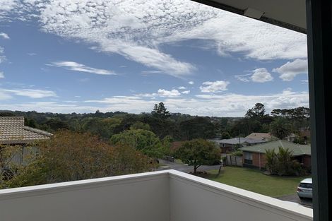 Photo of property in 10 Meynell Court, Glen Eden, Auckland, 0602
