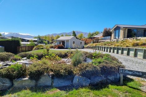 Photo of property in 1 O'neill Place, Lake Tekapo, 7999