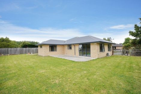 Photo of property in 32 Wellington Street, Ashley, Rangiora, 7477