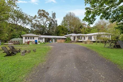 Photo of property in 611 Awhitu Road, Pollok, Waiuku, 2683