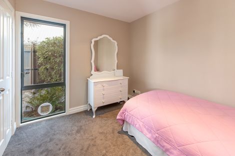 Photo of property in 16 Broadhaven Avenue, Parklands, Christchurch, 8083