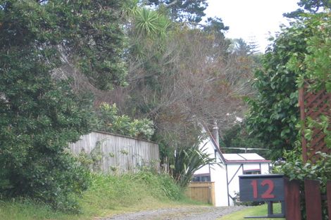 Photo of property in 12 Morriggia Place, Bayview, Auckland, 0629