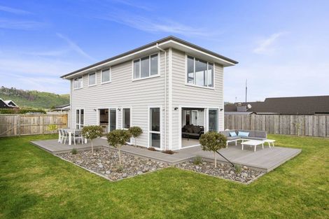 Photo of property in 42 Pukeko Way, Kinloch, Taupo, 3377