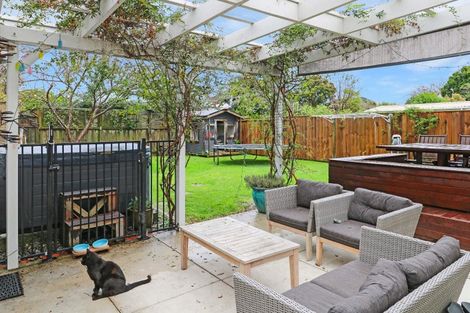 Photo of property in 9 Brasell Street, Fairfield, Lower Hutt, 5011