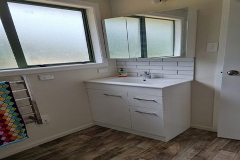 Photo of property in 21 Mariner Cove Road, Tinopai, Matakohe, 0593