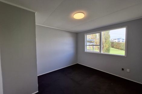 Photo of property in 1/23 Drome View Place, Beach Haven, Auckland, 0626
