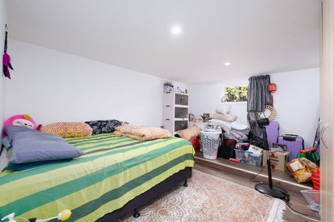 Photo of property in 116 Ennis Avenue, Pakuranga Heights, Auckland, 2010