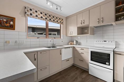 Photo of property in 1/3 Church Road, Taradale, Napier, 4112