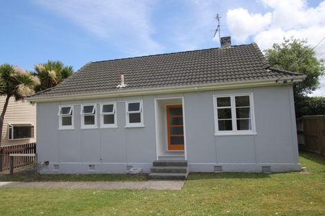 Photo of property in 90 Wilkie Crescent, Naenae, Lower Hutt, 5011