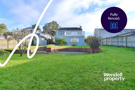 Photo of property in 83 Hobsonville Road, West Harbour, Auckland, 0618