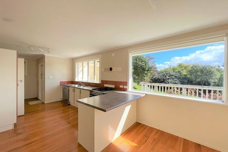 Photo of property in 21 Matipo Road, Te Atatu Peninsula, Auckland, 0610