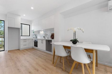 Photo of property in 7/22 Takapu Street, Henderson, Auckland, 0612