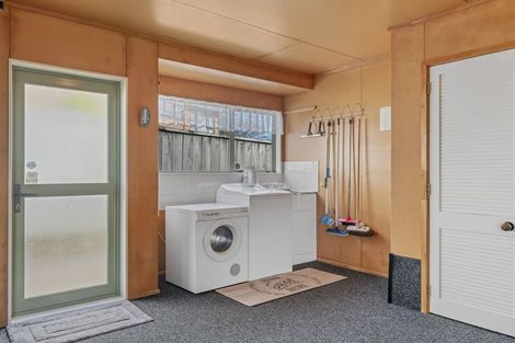 Photo of property in 76 Birch Street, Hilltop, Taupo, 3330