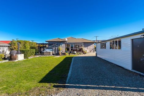 Photo of property in 16 Coronation Street, Waimate, 7924