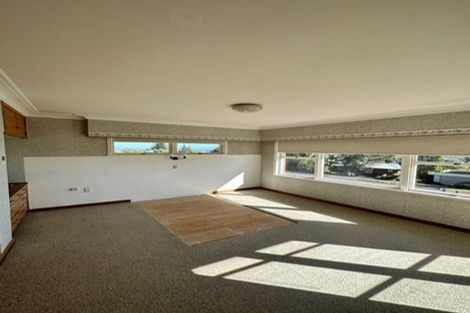 Photo of property in 10 Routly Avenue, Pukekohe, 2120