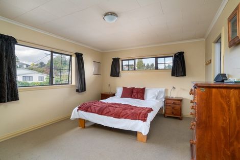 Photo of property in 19 Ingle Avenue, Waipahihi, Taupo, 3330