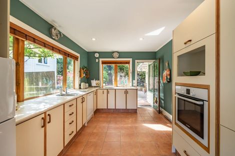 Photo of property in 309 Muritai Road, Eastbourne, Lower Hutt, 5013