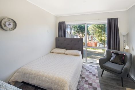 Photo of property in 10 Jasons Place, Churton Park, Wellington, 6037