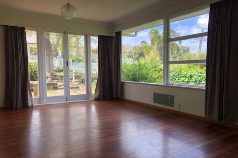 Photo of property in 4 Bevyn Street, Castor Bay, Auckland, 0620