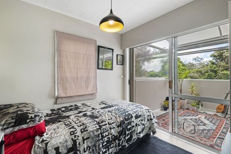 Photo of property in 100 Spinella Drive, Bayview, Auckland, 0629
