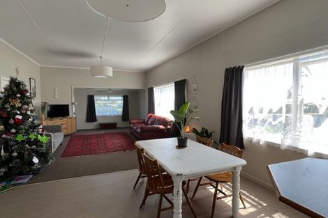 Photo of property in 13 High Street West, Waitara, 4320