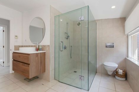 Photo of property in 207 Woodlands Park Road, Titirangi, Auckland, 0604