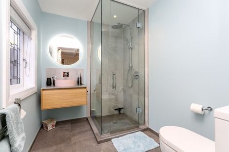 Photo of property in 76 Barrett Street, Westown, New Plymouth, 4310