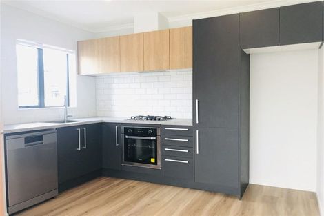 Photo of property in 37 Nganui Avenue, Takanini, 2112