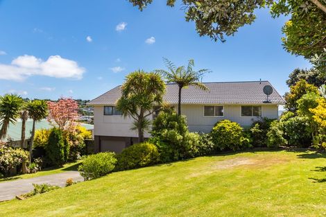 Photo of property in 11 Mercury Way, Whitby, Porirua, 5024