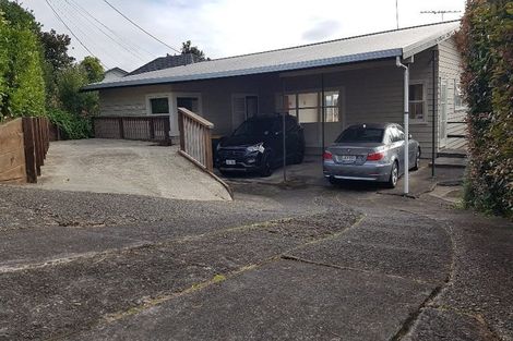 Photo of property in 46 Exmouth Road, Northcote, Auckland, 0627