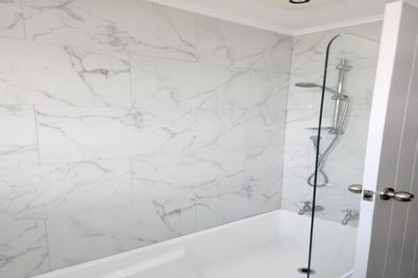 Photo of property in 16 Robertson Street, Elderslea, Upper Hutt, 5018