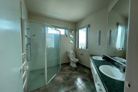 Photo of property in 9 Keel Place, Whitby, Porirua, 5024