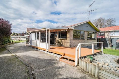 Photo of property in 6 Clyde Carr Crescent, Waimataitai, Timaru, 7910