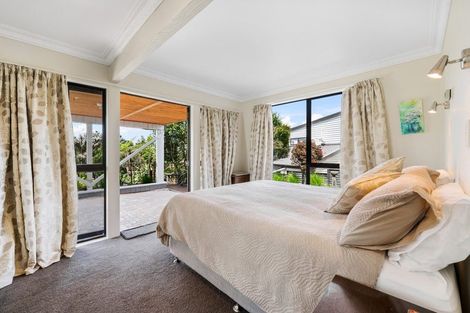Photo of property in 19 Constable Lane, West Harbour, Auckland, 0618