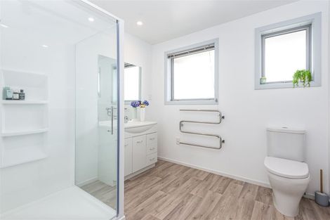 Photo of property in 4a Brentwood Street, Parklands, Christchurch, 8083