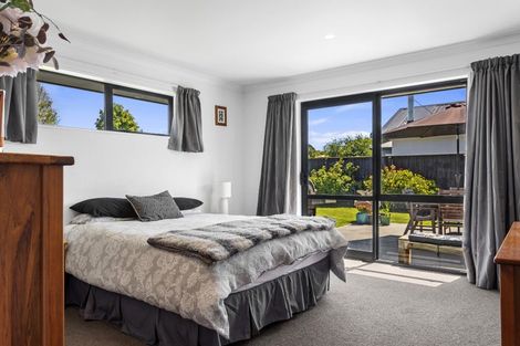 Photo of property in 25 Wineberry Avenue, Amberley, 7410