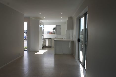 Photo of property in 49 Glidepath Road, Hobsonville, Auckland, 0616