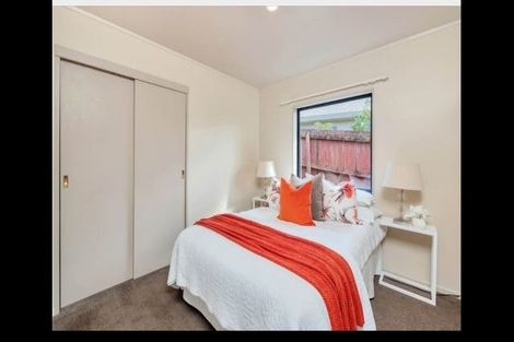 Photo of property in 30 Zefiro Drive, Massey, Auckland, 0614