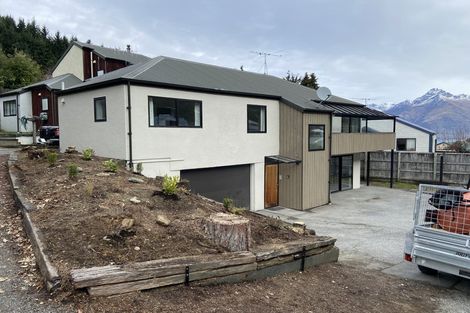 Photo of property in 16a Watts Road, Fernhill, Queenstown, 9300